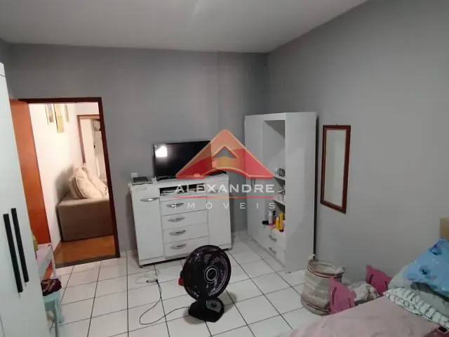Casa com 150m² 3 quartos e 1 banheiro, à venda, no bairro Jardim São Jorge em São José dos Campos
