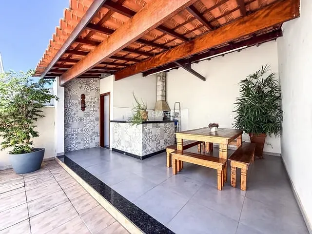Casa 3 quartos e 3 banheiros, à venda, no bairro Jardim Emília em Sorocaba
