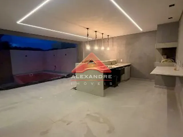 Casa 4 quartos e 1 banheiro, à venda, no bairro Condominio Residencial Mantiqueira em São José dos Campos