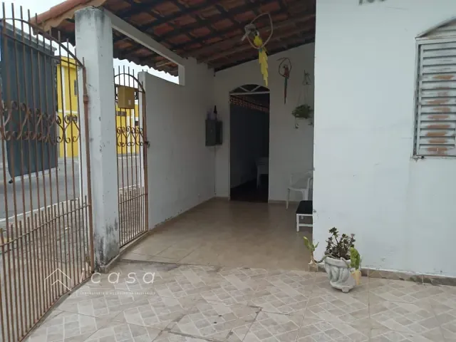 Casa com 225m² 3 quartos e 2 banheiros, à venda, no bairro Campo dos Alemães em São José dos Campos