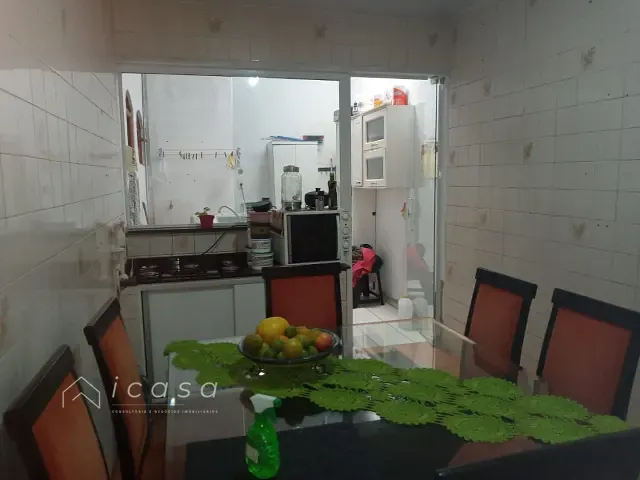 Casa com 225m² 3 quartos e 2 banheiros, à venda, no bairro Campo dos Alemães em São José dos Campos