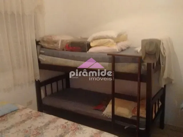 Casa com 320m² 3 quartos e 2 banheiros, à venda, no bairro Travessão em Caraguatatuba
