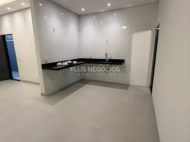 Casa com 125m² 2 quartos e 2 banheiros, à venda, no bairro Parque São Bento em Sorocaba