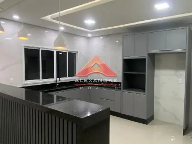 Casa 3 quartos e 1 banheiro, à venda, no bairro Terras do Vale em Caçapava