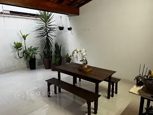 Casa com 559m² 3 quartos e 2 banheiros, à venda, no bairro Jardim Paraíso em São José dos Campos