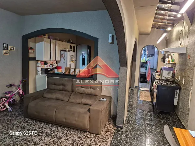 Casa 2 quartos e 1 banheiro, à venda, no bairro Jardim Santa Inês I em São José dos Campos