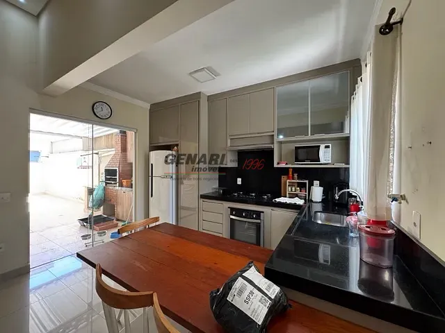 Casa com 150m² 3 quartos e 2 banheiros, à venda, no bairro Jardim Residencial Nova Veneza em Indaiatuba