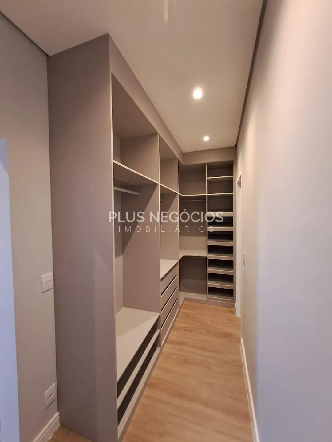 Casa, 4 quartos, 340 m² - Foto 20