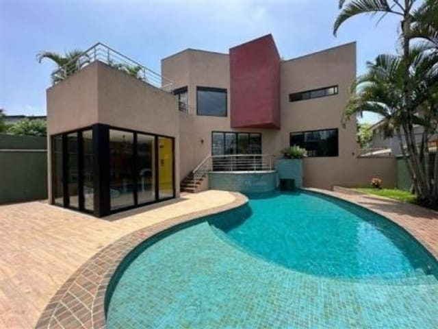 Casa com 648m², à venda, no bairro Alphaville Residencial Dois em Barueri