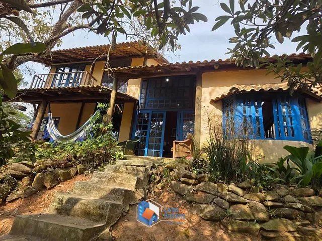Casa com 1500m² 3 quartos e 5 banheiros, à venda, no bairro Portal Roselândia em Cotia