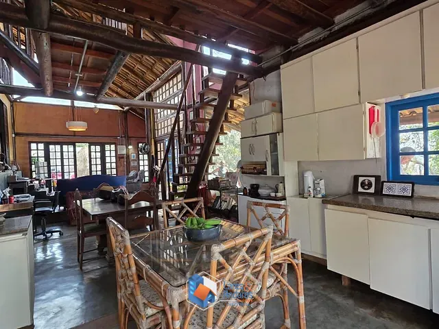 Casa com 1500m² 3 quartos e 5 banheiros, à venda, no bairro Portal Roselândia em Cotia