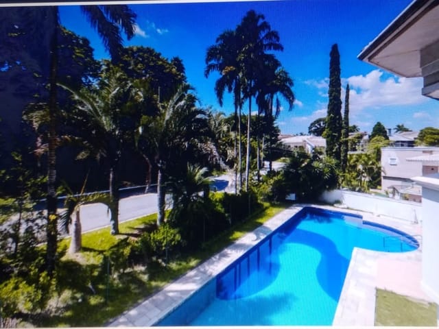 Casa com 900m², à venda, no bairro Alphaville Residencial Dois em Barueri