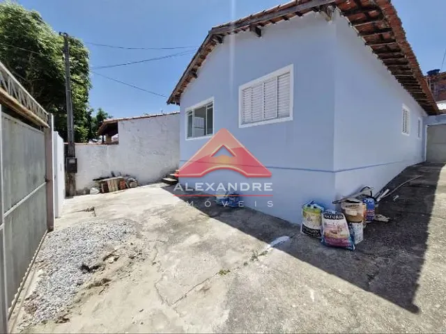 Casa com 250m² 4 quartos e 2 banheiros, à venda, no bairro Jardim Satélite em São José dos Campos