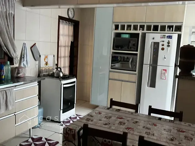 Casa com 175m² 3 quartos e 2 banheiros, à venda, no bairro Conjunto Residencial Trinta e Um de Março em São José dos Campos