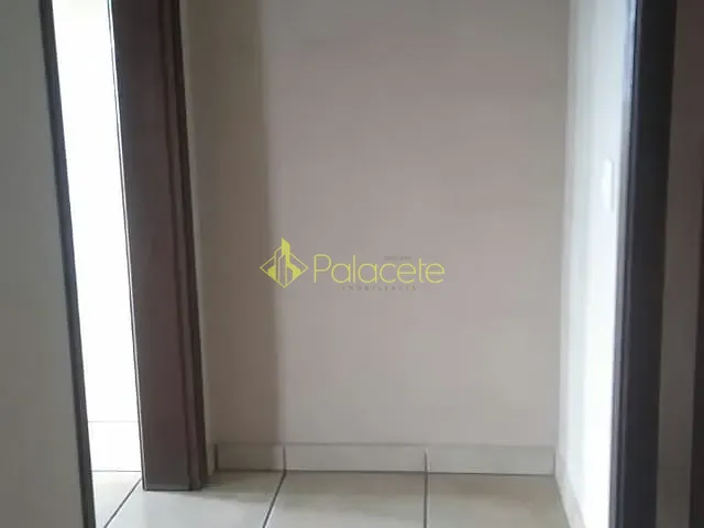 Casa 4 quartos e 3 banheiros, à venda, no bairro Aroeira em Aparecida