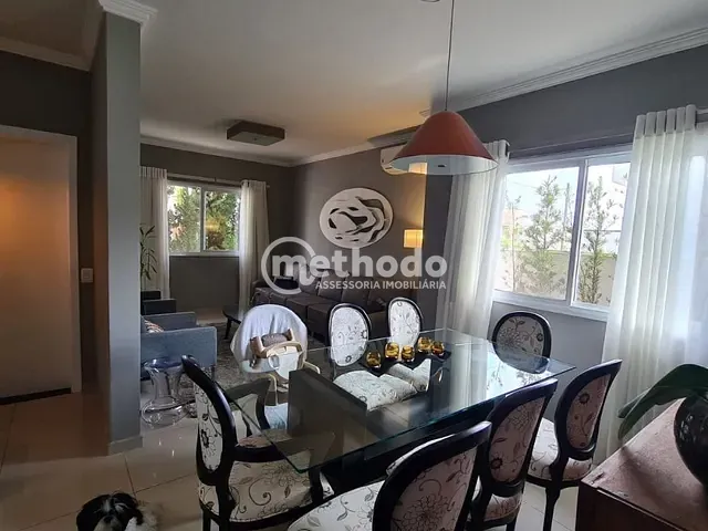 Casa com 488m² 3 quartos e 4 banheiros, à venda, no bairro Centro em Valinhos