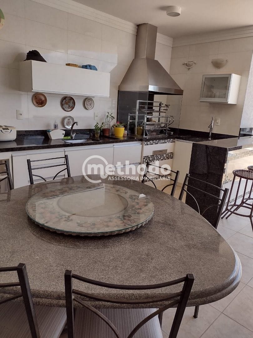 Casa, 4 quartos, 256 m² - Foto 9