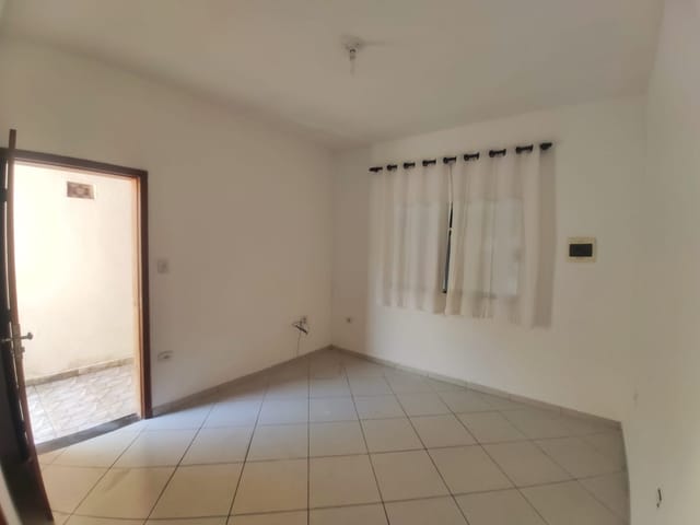 Casa com 128m² 2 quartos e 1 banheiro, à venda, no bairro Parque São Cristóvão em Taubaté