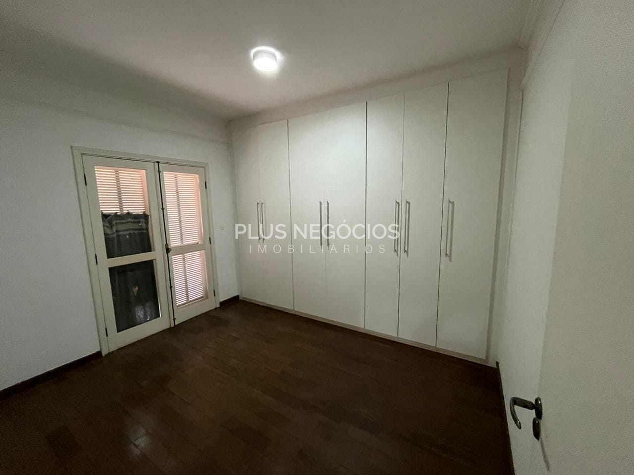 Casa, 3 quartos, 230 m² - Foto 4