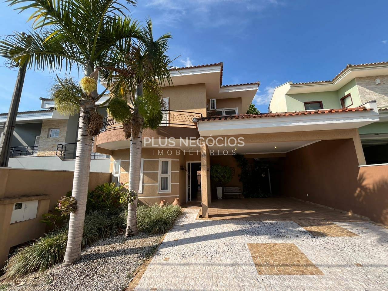 Casa, 3 quartos, 230 m² - Foto 2