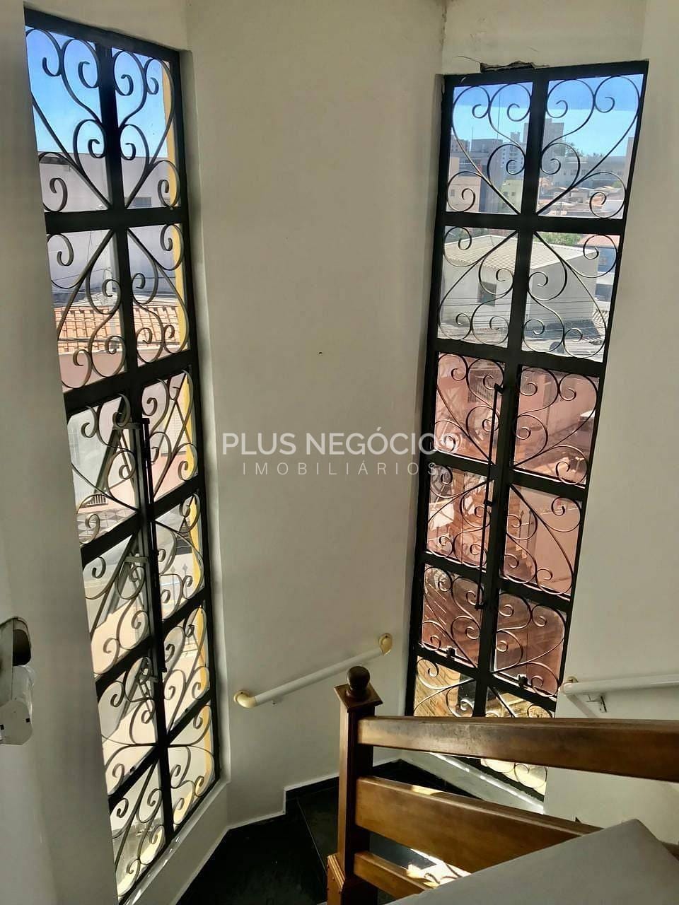 Casa à venda e aluguel com 4 quartos, 300m² - Foto 10