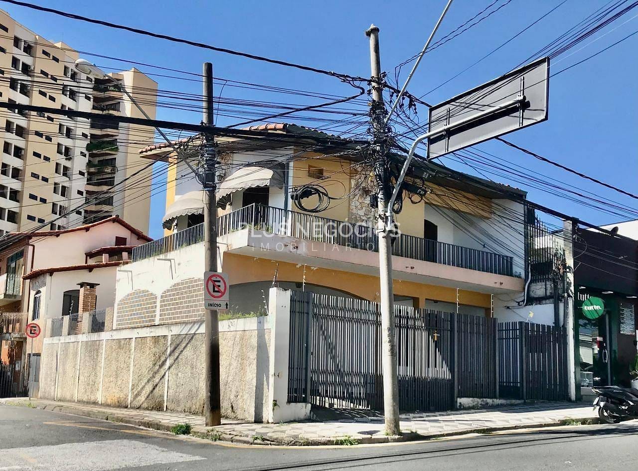 Casa à venda e aluguel com 4 quartos, 300m² - Foto 18