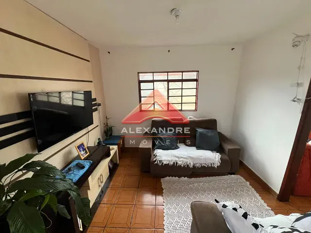 Casa com 250m² 2 quartos e 1 banheiro, à venda, no bairro Jardim Ismênia em São José dos Campos
