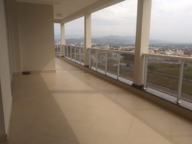 Casa com 892m² 3 quartos e 1 banheiro, à venda, no bairro Village Mantiqueira em Guaratinguetá