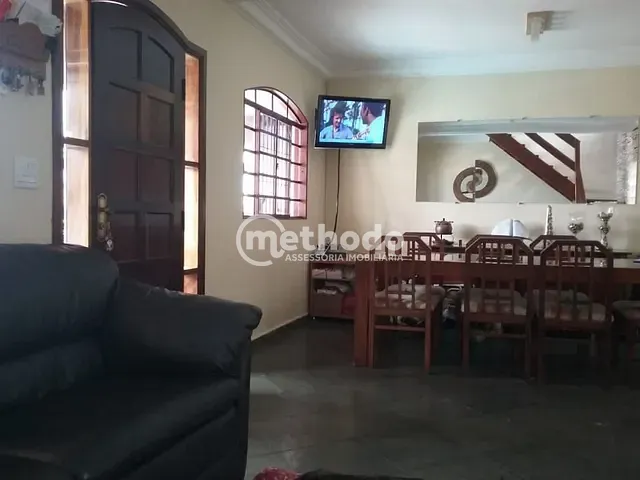 Casa com 223m² 2 quartos e 3 banheiros, à venda, no bairro Jardim São Vicente em Campinas
