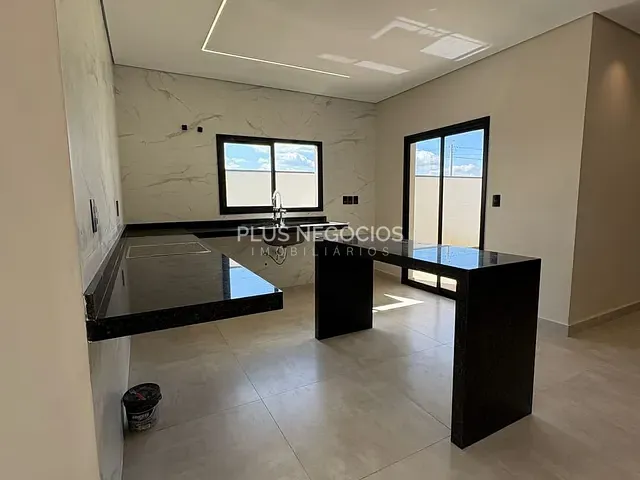 Casa com 200m² 3 quartos e 4 banheiros, à venda, no bairro Jardim Novo Horizonte em Sorocaba