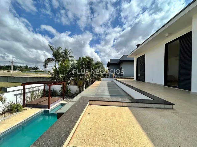 Casa com 720m² 3 quartos e 5 banheiros, à venda, no bairro barreiro em Araçoiaba da Serra