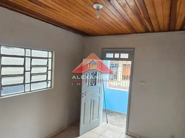 Casa 2 quartos e 1 banheiro, para alugar, no bairro Vila Maria em São José dos Campos