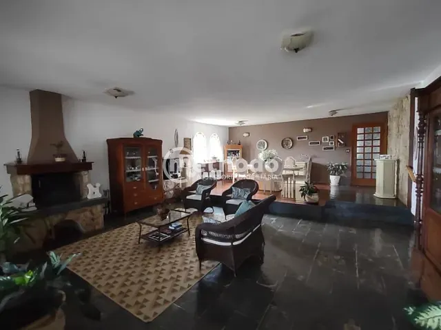 Casa com 2500m² 3 quartos e 4 banheiros, à venda, no bairro Parque Xangrilá em Campinas