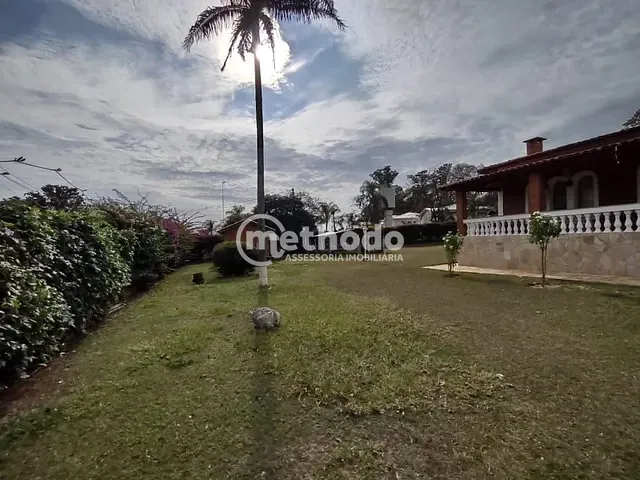Casa com 2500m² 3 quartos e 4 banheiros, à venda, no bairro Parque Xangrilá em Campinas