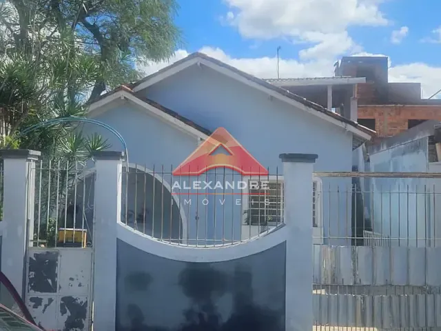 Casa 3 quartos e 2 banheiros, à venda, no bairro Vila Maria em São José dos Campos
