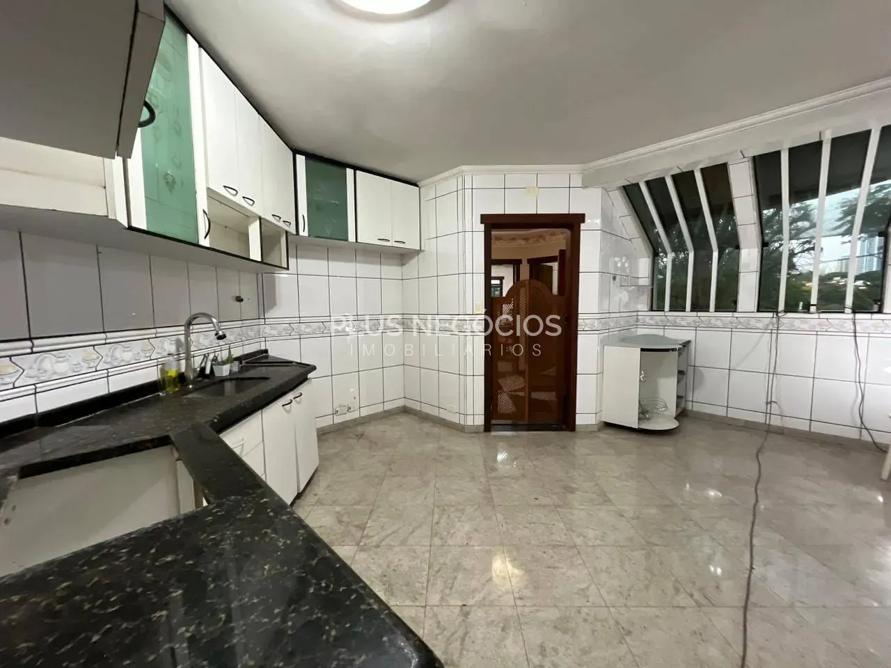 Casa, 1 quarto, 589 m² - Foto 13