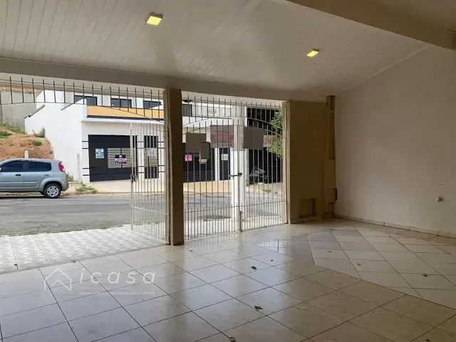 Casa com 175m² 4 quartos e 3 banheiros, à venda, no bairro Parque Residencial Santo André em Caçapava