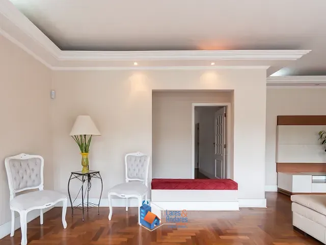 Casa com 400m² 4 quartos e 5 banheiros, à venda, no bairro Vila Ipojuca em São Paulo