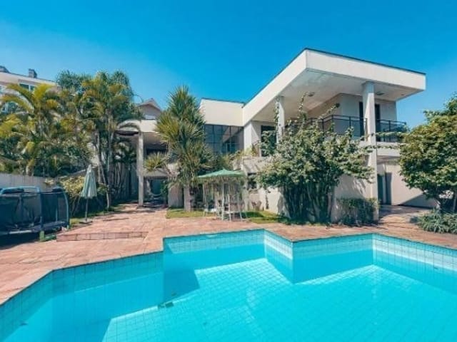 Casa com 896m², à venda, no bairro Alphaville Residencial Zero em Barueri