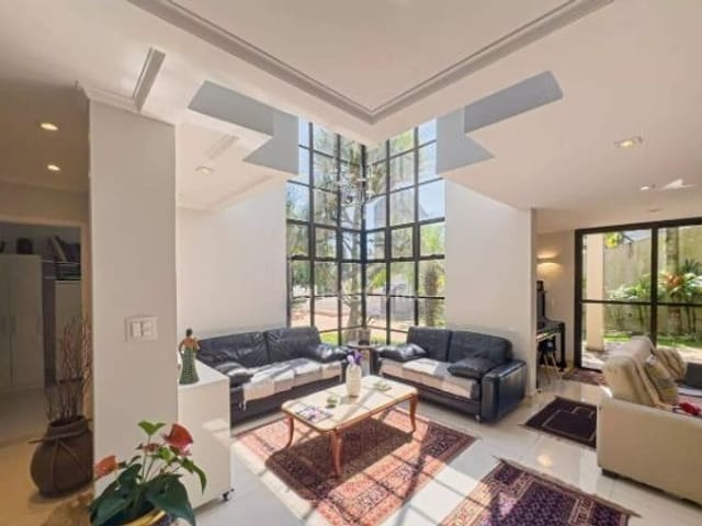 Casa com 896m², à venda, no bairro Alphaville Residencial Zero em Barueri