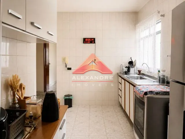 Casa com 250m² 3 quartos e 1 banheiro, à venda, no bairro Jardim Ismênia em São José dos Campos