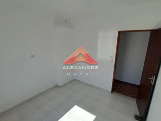 Casa com 250m² 3 quartos e 2 banheiros, à venda, no bairro Jardim Ismênia em São José dos Campos
