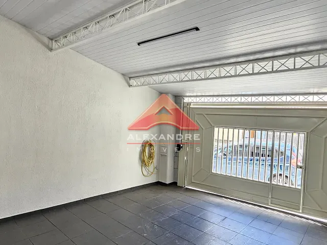 Casa 3 quartos e 1 banheiro, à venda, no bairro Jardim São Vicente em São José dos Campos