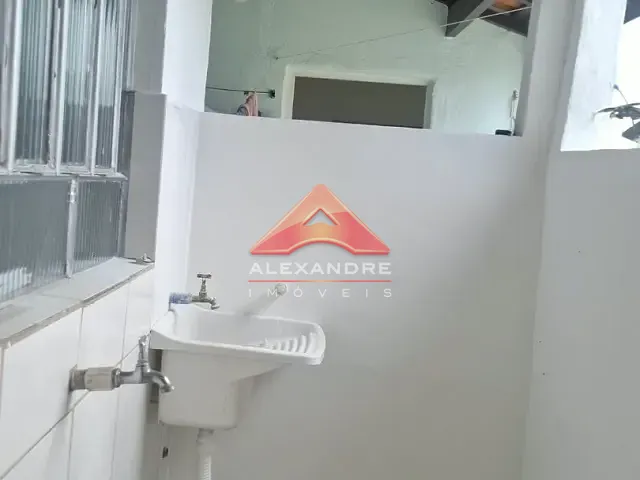 Casa 1 quarto e 1 banheiro, para alugar, no bairro Jardim Ismênia em São José dos Campos