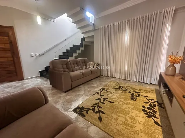 Casa com 297m² 3 quartos e 3 banheiros, à venda, no bairro Jardim Goret em Araçoiaba da Serra