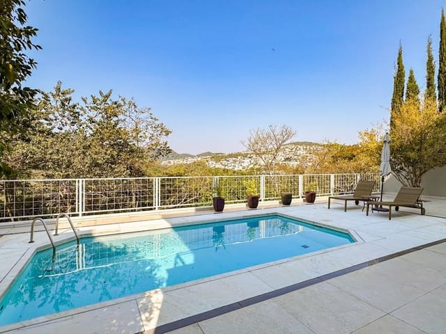 Casa com 480m², à venda, no bairro Alphaville em Santana de Parnaíba