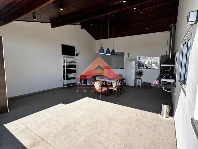 Casa 2 quartos e 3 banheiros, à venda, no bairro Vila Industrial em São José dos Campos