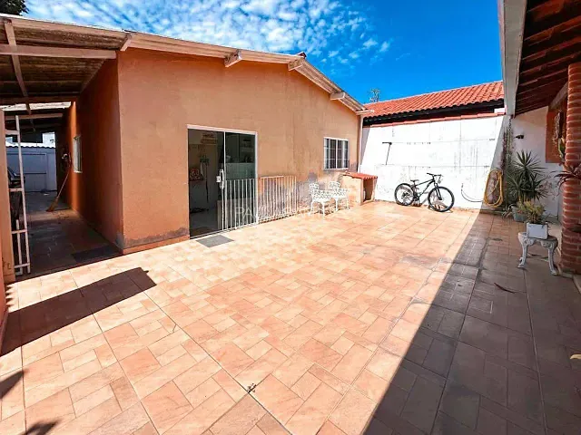 Casa com 243m² 2 quartos e 2 banheiros, à venda, no bairro Jardim Santa Rosália em Sorocaba