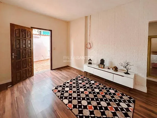 Casa com 243m² 2 quartos e 2 banheiros, à venda, no bairro Jardim Santa Rosália em Sorocaba