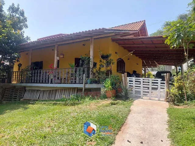 Casa com 1801m² 2 quartos e 3 banheiros, à venda, no bairro Paisagem Renoir em Cotia